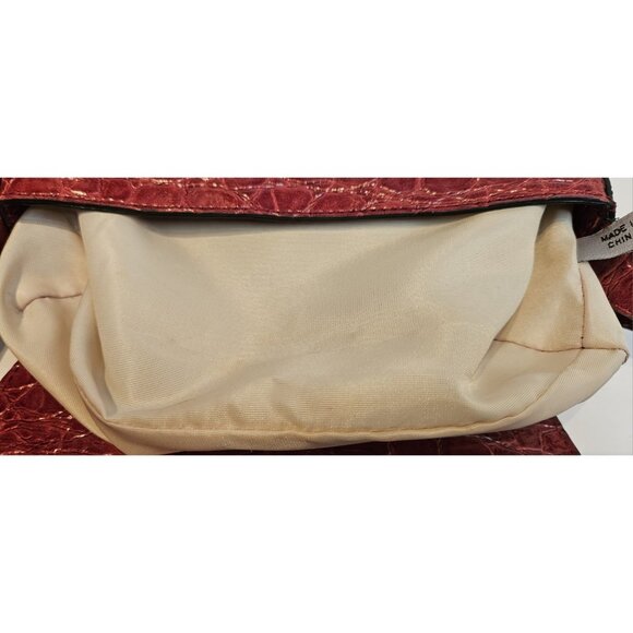 Y2K Vintage Guess ~ Mini Hand Bag ~ Red ~ Snap Closure ~ 9"W x 5"H - Picture 10 of 13